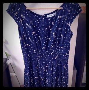 Cap-sleeve starry dress
